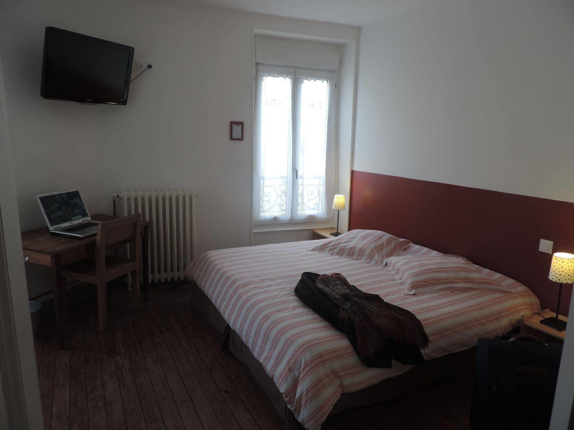 Select Hotel Ле-Ман Екстер'єр фото